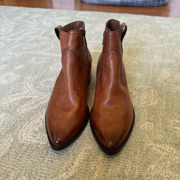 Paul Green Suzette Pointed Toe Leather Bootie 16441 - Picture 3 of 9